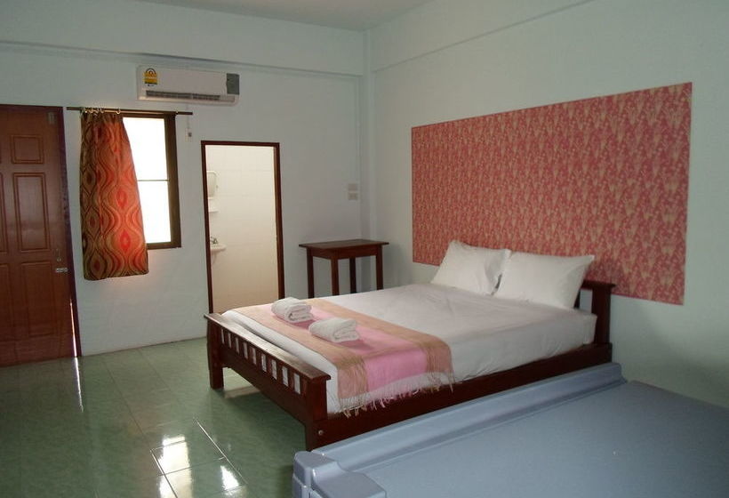 Hotel Ban Maitreejit 11