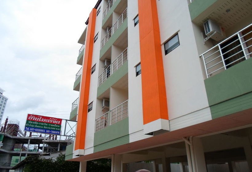 Hotel Ban Maitreejit 18