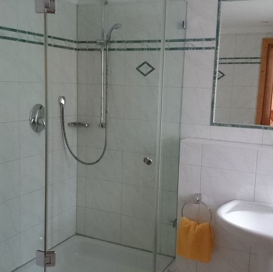 Hotel Zum Schweizerbartl 11