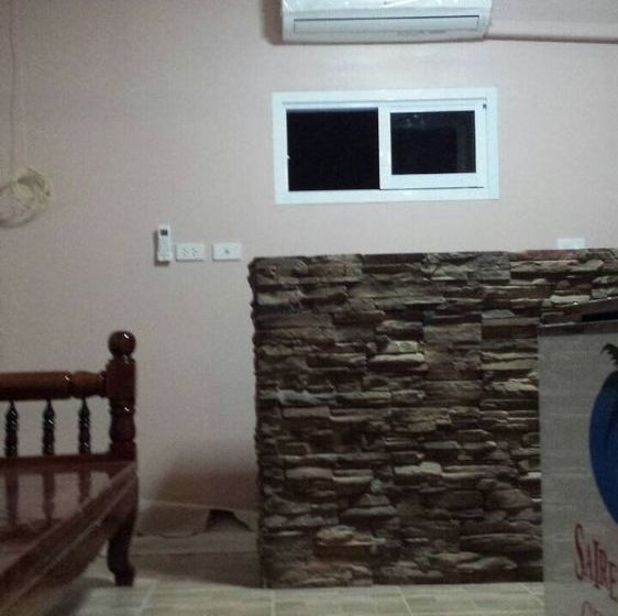 Hostel Sairee Center Guesthouse 11