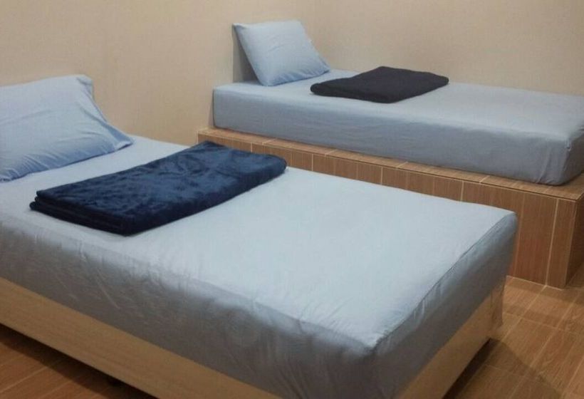 Hostel Sairee Center Guesthouse 18