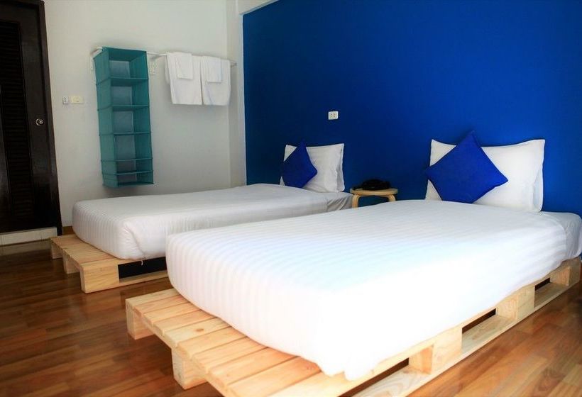 Hotel Sea Host Inn 9