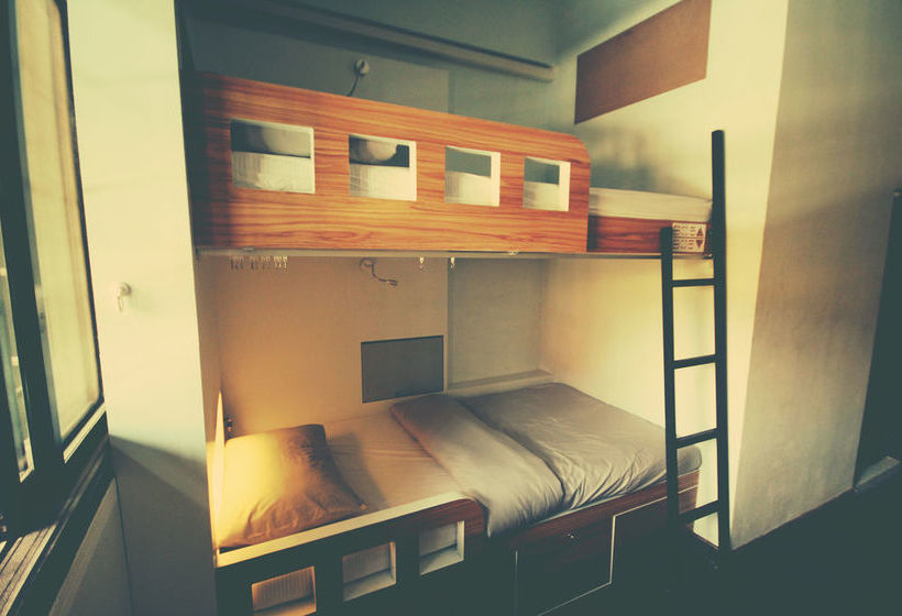 The Hive Hatyai Hostel 13