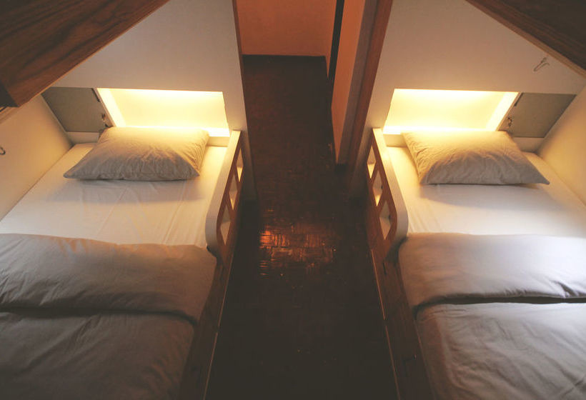 The Hive Hatyai Hostel 14