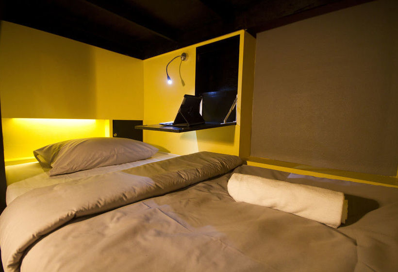 The Hive Hatyai Hostel 17