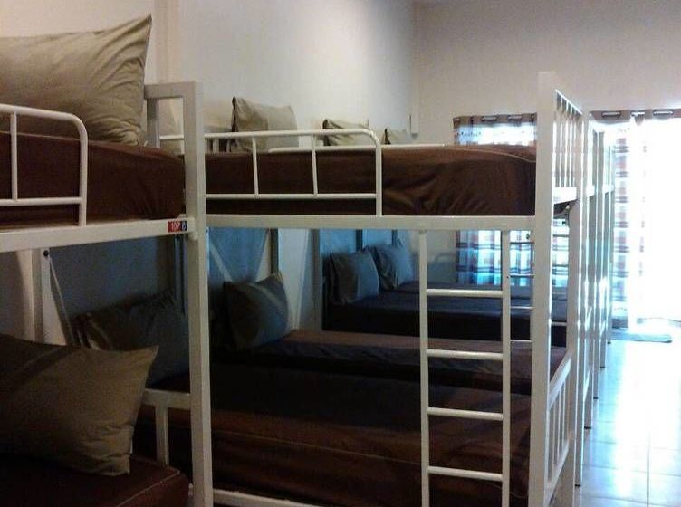 Albergue Relax Corner Inn Surat Thani