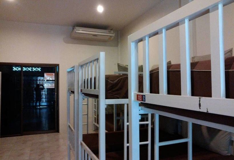 Hostel Relax Corner Inn 2