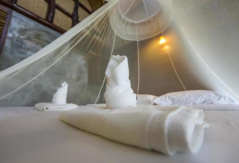 Hotel Baan Talay Koh Tao 15