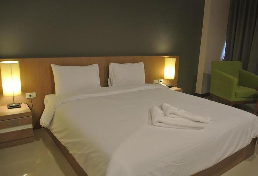 Hotel S Tara Grand 10