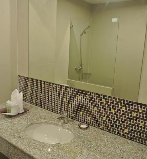 Hotel S Tara Grand 12