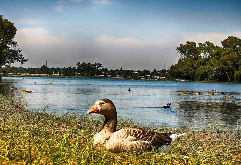 Pension Lakeview Boutique Hotel & Conference Centre 1