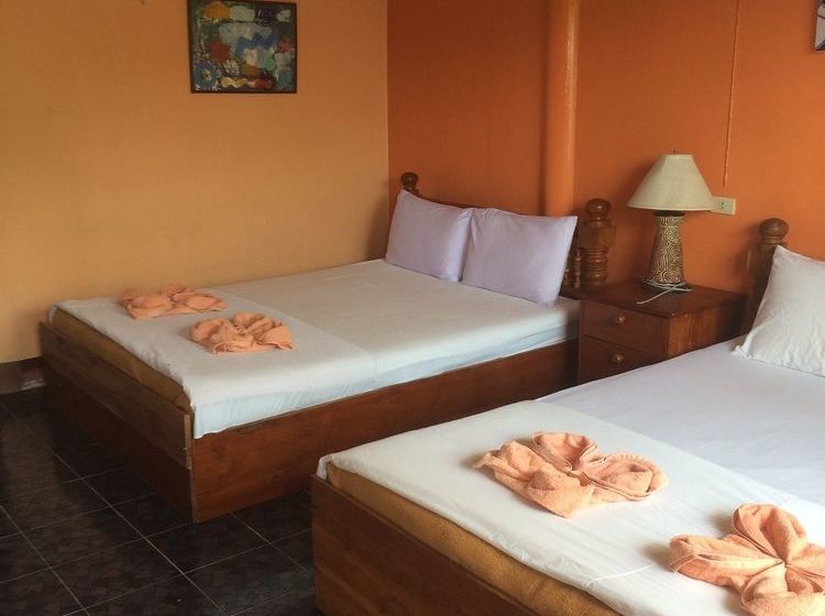 Hostel Baan Talay Guesthouse & Dormitory 1