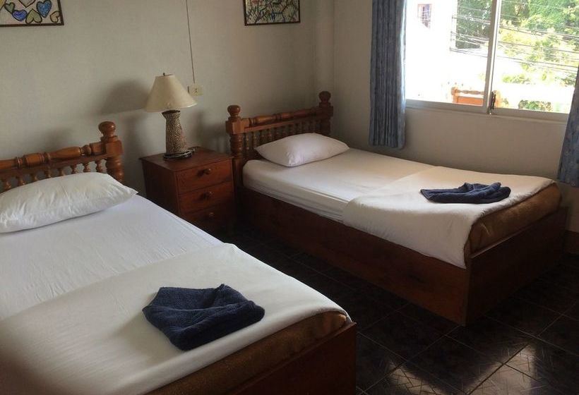 Hostel Baan Talay Guesthouse & Dormitory 2