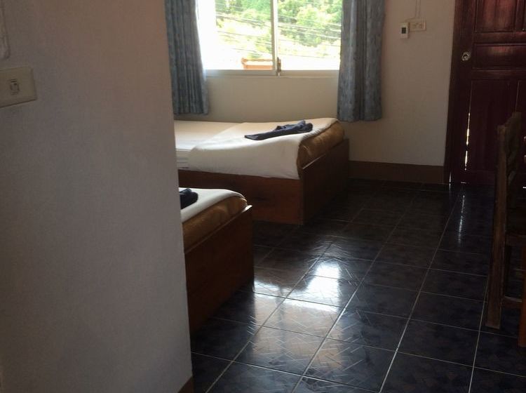 Hostel Baan Talay Guesthouse & Dormitory 4