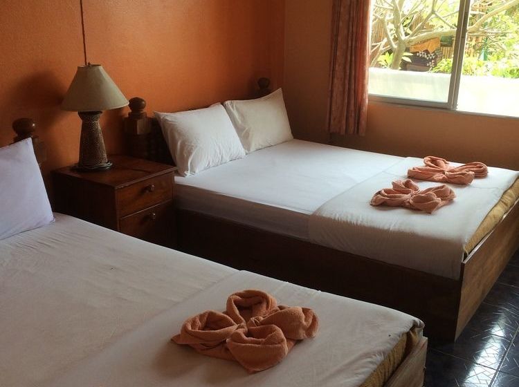 Hostel Baan Talay Guesthouse & Dormitory 6