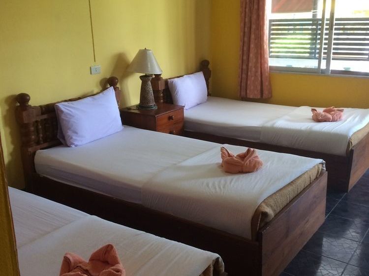 Hostel Baan Talay Guesthouse & Dormitory 8