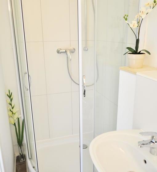 Art Hotel & Hostel 14