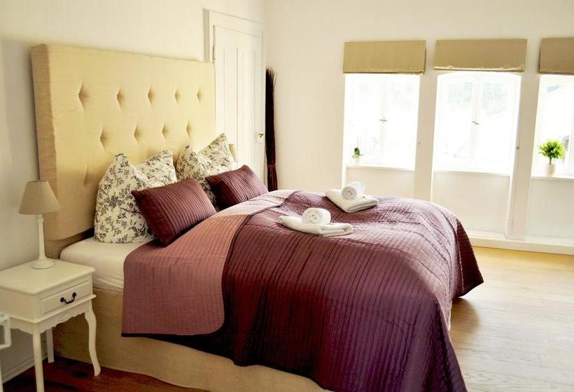 Art Hotel & Hostel 5