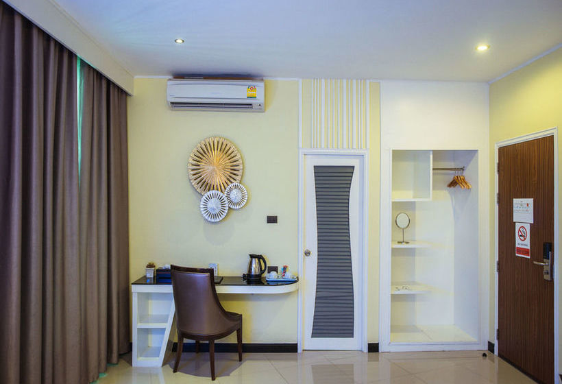 Hotel Mantra Varee 10