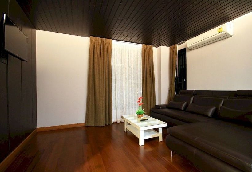 Hotel Mantra Varee 12