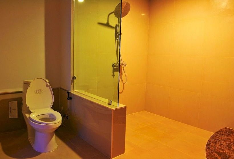 Hotel Mantra Varee 16