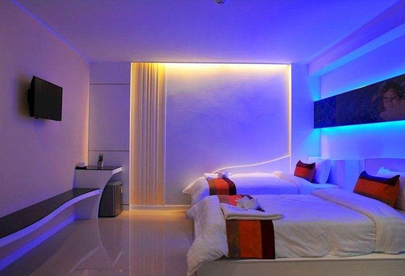 Hotel Mantra Varee 2