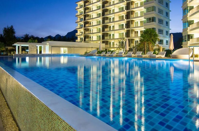 Hotel The Sea Condominium 11