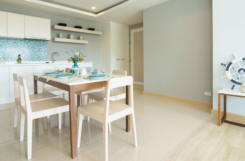 Hotel The Sea Condominium 17