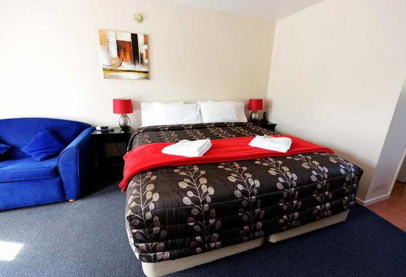 Addington Stadium Motel 10