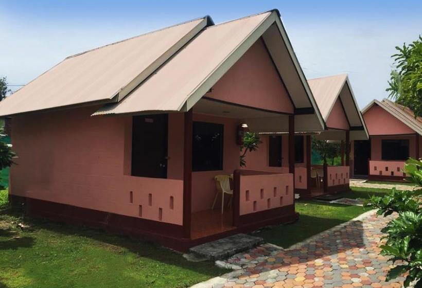 Hotel Gypsy Sea View Resort 7