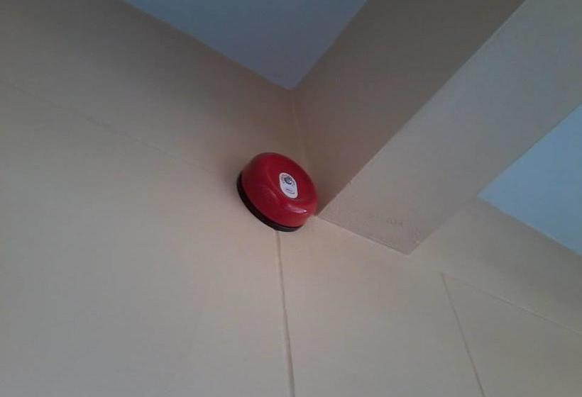 Hotel Perfect Place 13