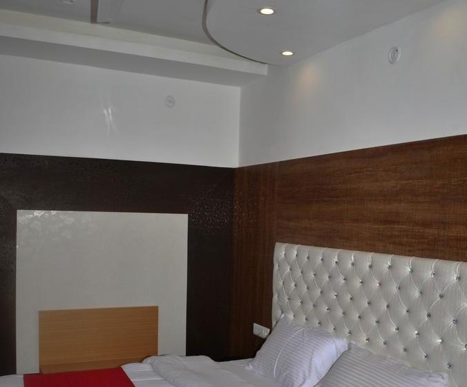 Hotel Bob S N Barley Naddi