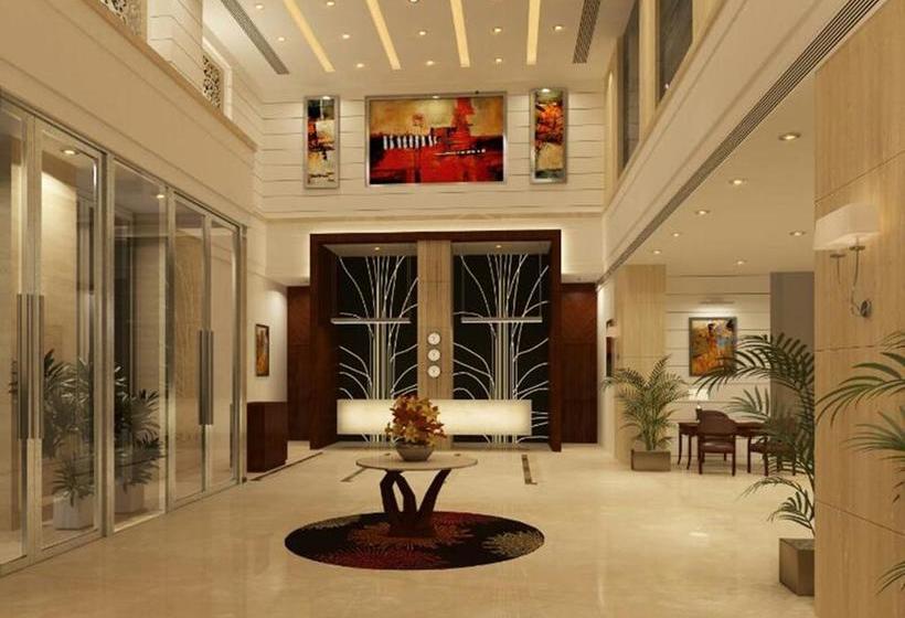 Hotel Sarovar Portico 10