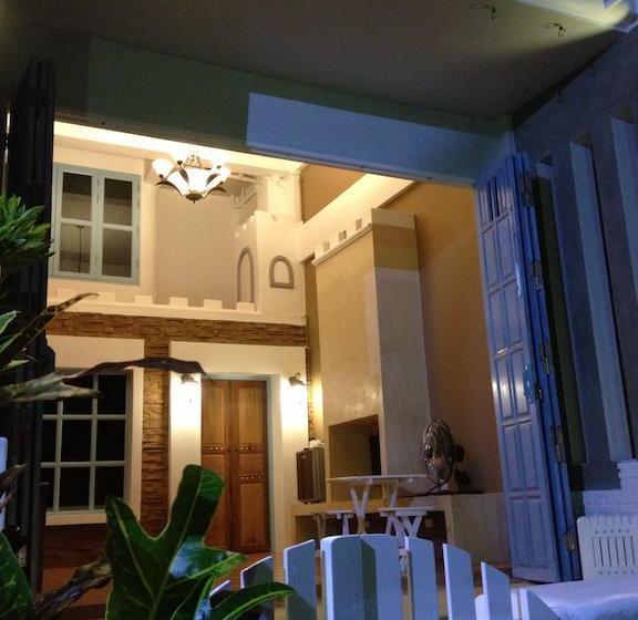 De Sea Almond Hotel Chumphon 9