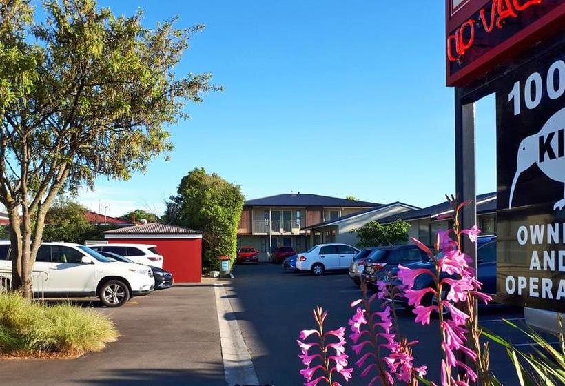 Motel Tower Junction Motor Lodge