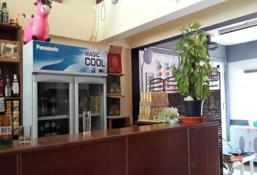 Hostel The Nomad House 10