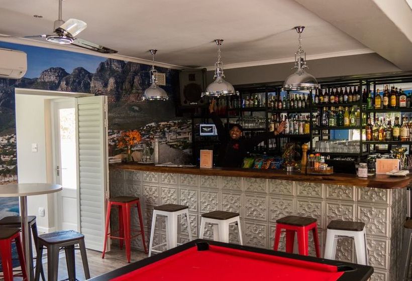 Ashanti Guest House Gardens - Hostel