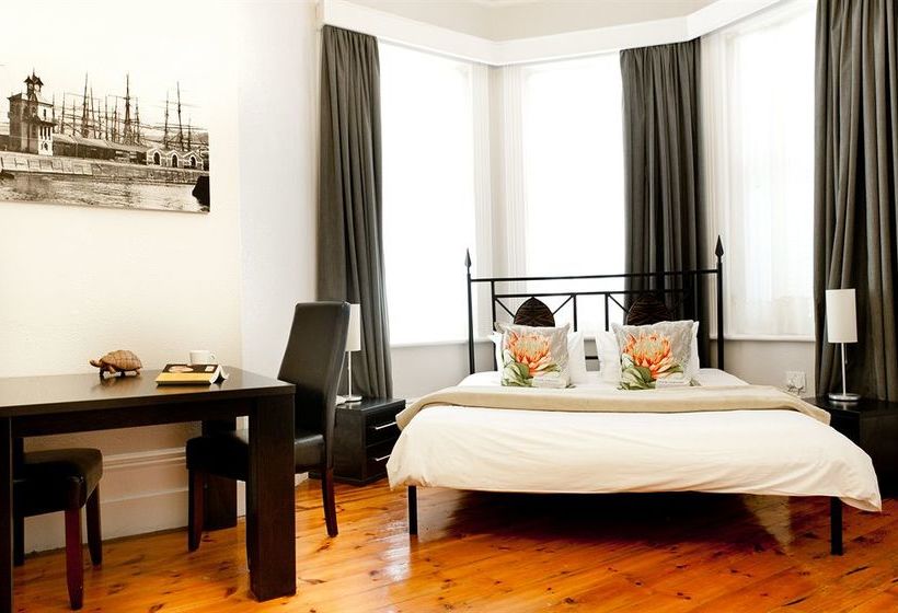 Ashanti Guest House Gardens - Hostel 13