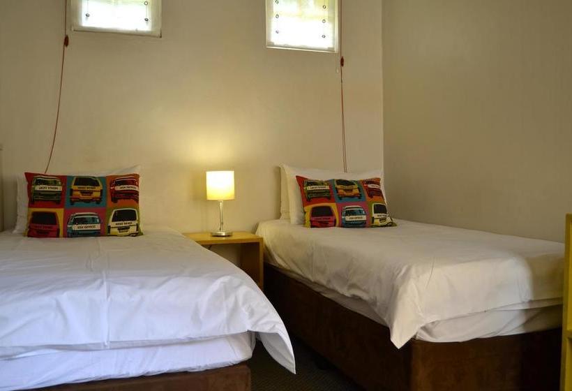 Hostel Ashanti Lodge Backpackers Gardens 12