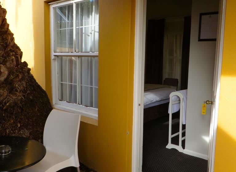 Hostel Ashanti Lodge Backpackers Gardens 20