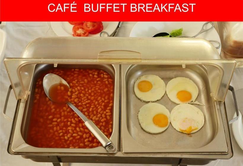 Hostel Ashanti Lodge Backpackers Gardens 4