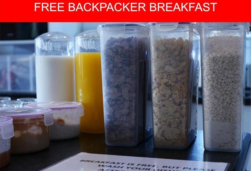 Hostel Ashanti Lodge Backpackers Gardens 8