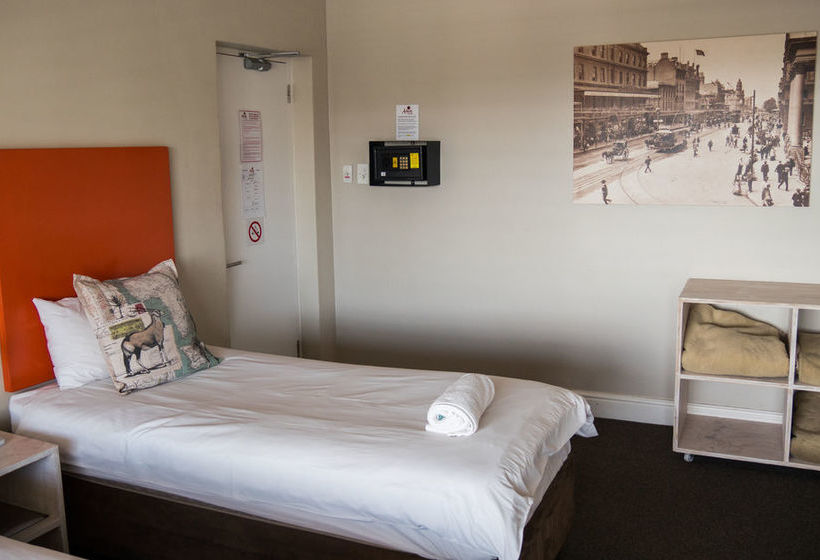 Ashanti Backpackers Green Point Hostel 11