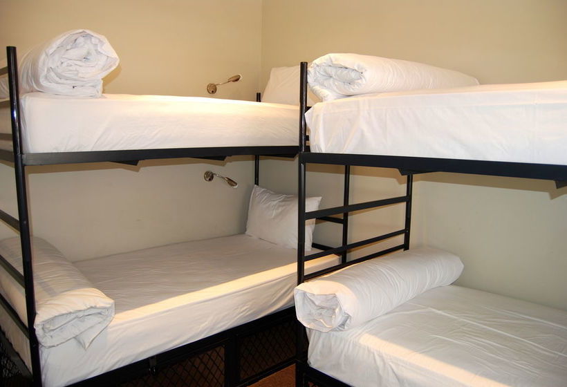 Ashanti Backpackers Green Point Hostel 15