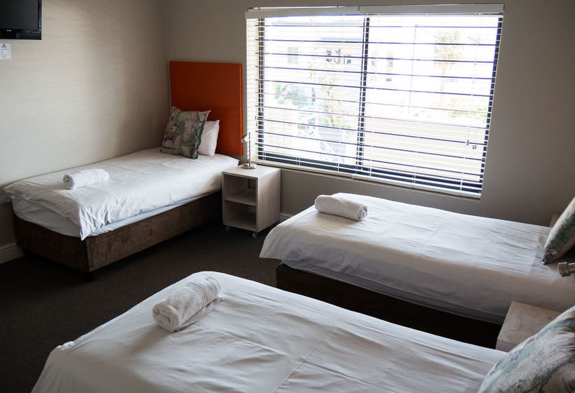 Ashanti Backpackers Green Point Hostel 17