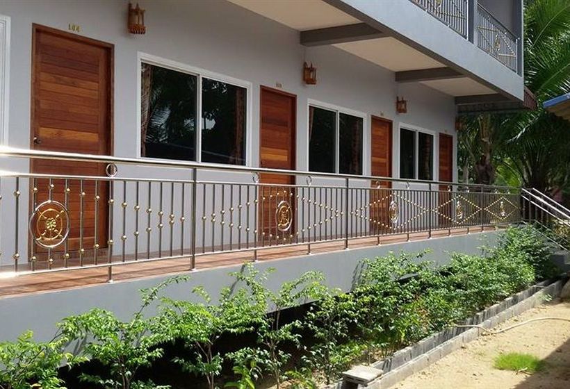 Hotel Maehaad Garden Inn 18