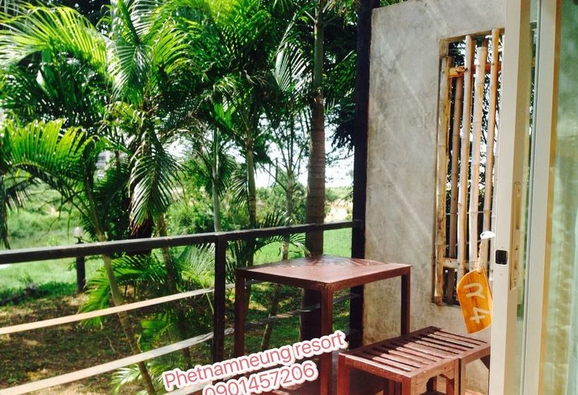 Phetnamneung Resort 10