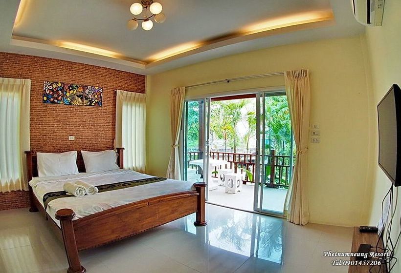 Phetnamneung Resort 6