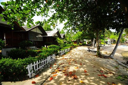 Royal Orchid Resort 10