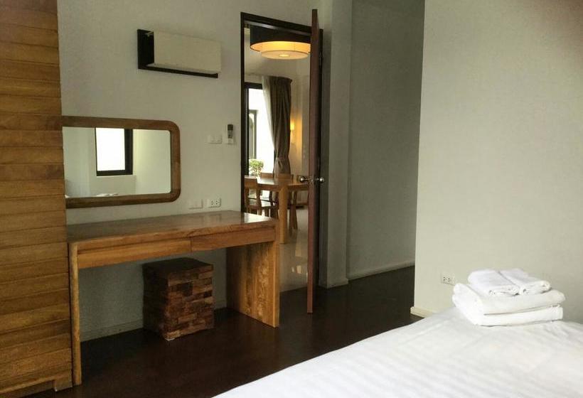 The Oriental Beach Resort 15